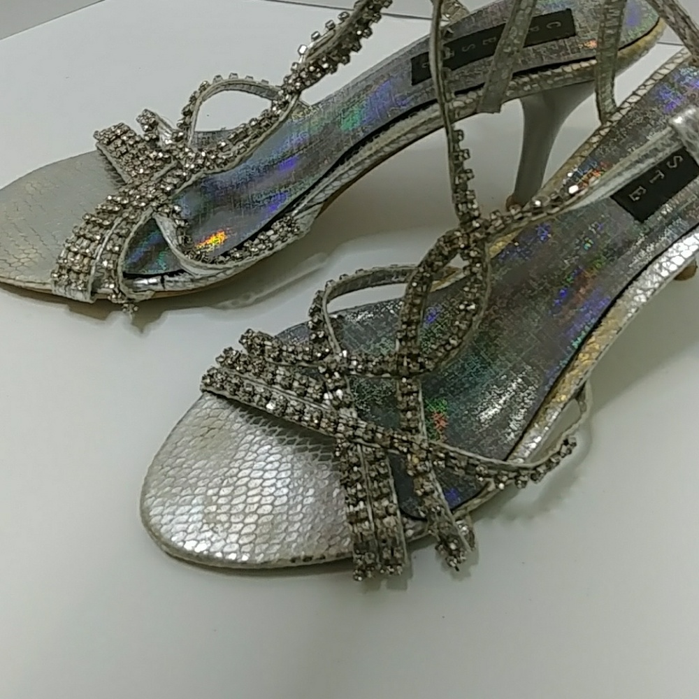 Celeste Rhinestone Heels Size 9 - Picture 8 of 8